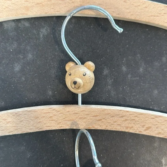 Vintage children’s hangers. Three different kinds. Adorable. - Picture 3 of 4